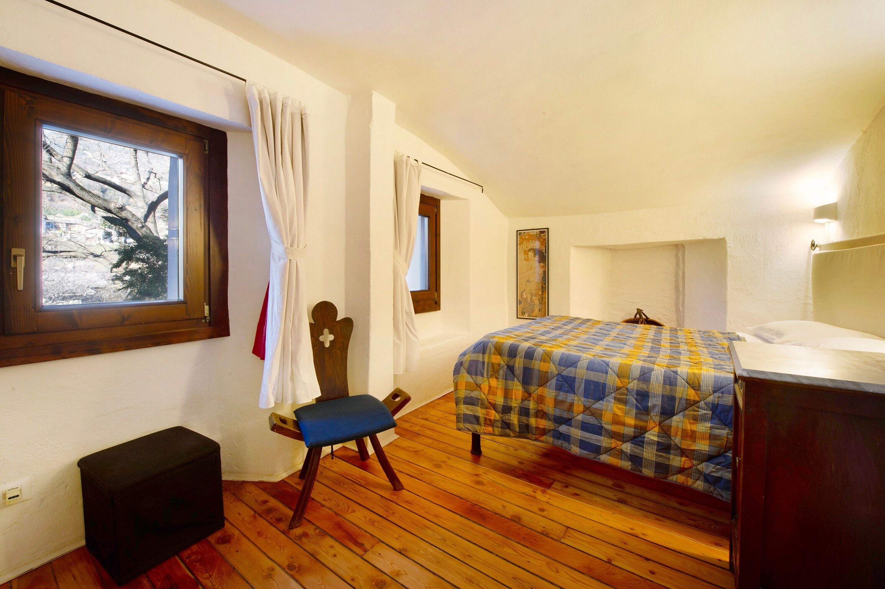 1 quarto, Wi-Fi de cortesia, roupa de cama