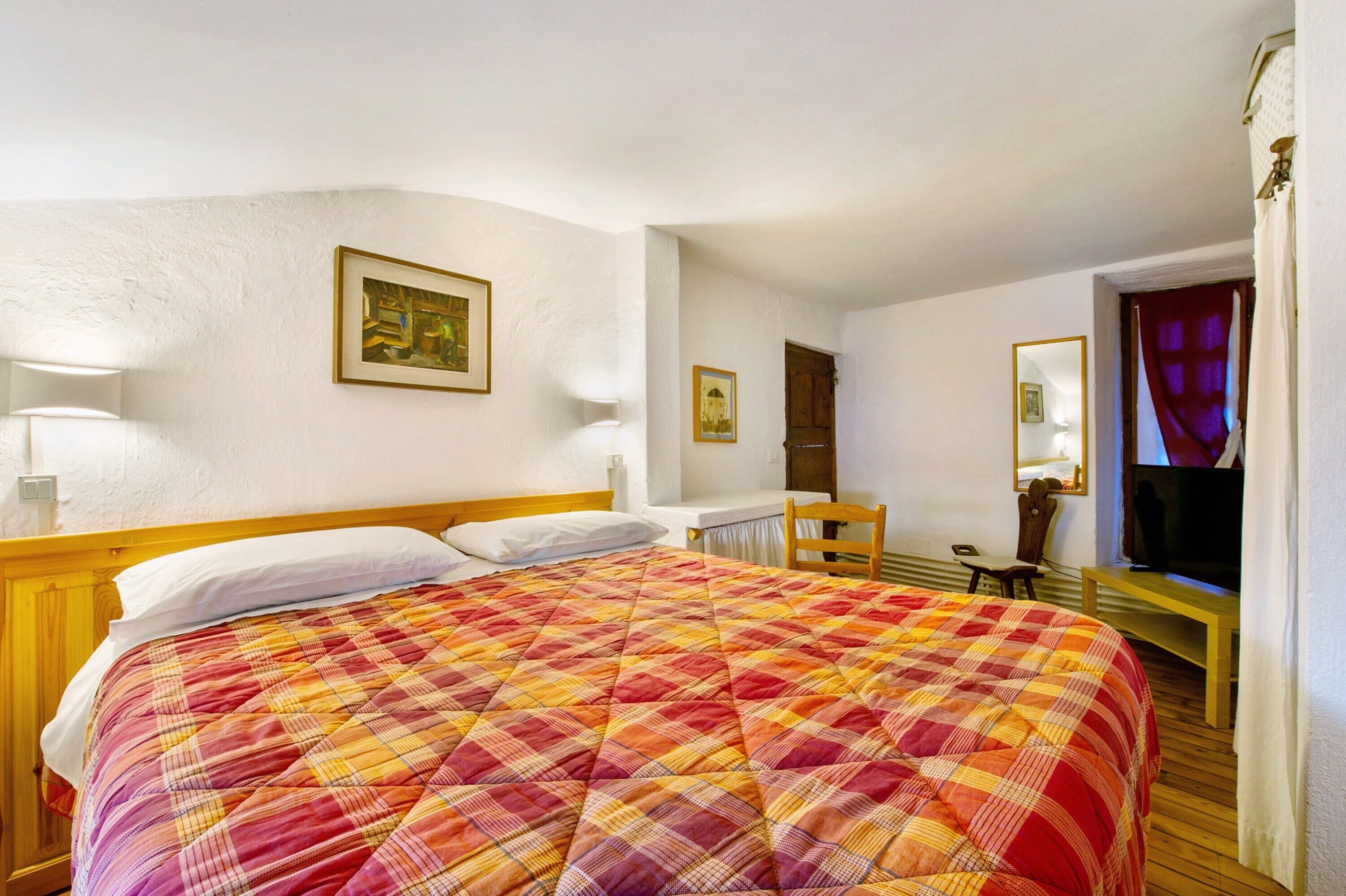 2 habitaciones, wifi gratis y ropa de cama 