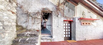 Ferienwohnung 'Cascina Des Religieuses - Feuillage' mit Bergblick