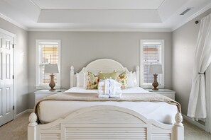 4 عدّة غرف نوم ومكواة/لوح كي وخدمة الإنترنت