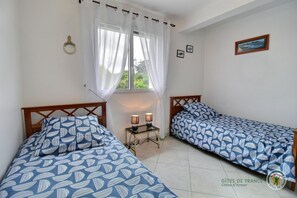 2 bedrooms, iron/ironing board - Le Rhun - Trelevern - Gîte (TRELEVERN)