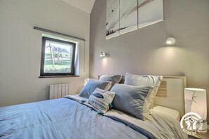 3 Schlafzimmer, Schreibtisch, Bügeleisen/Bügelbrett, kostenloses WLAN