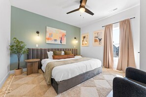 4 bedrooms, desk, iron/ironing board, travel cot