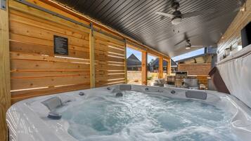 Bain à remous extérieur