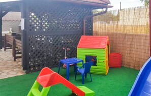 Children’s area - Cozy apartment in Biograd with WiFi (Biograd)