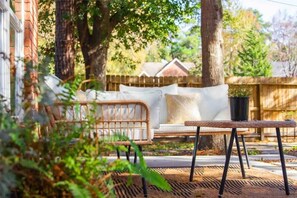 Terrace/patio - Home Away from Home in Spring (Spring)