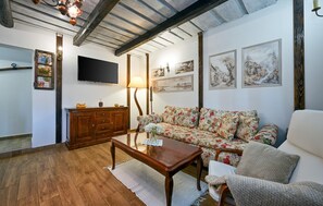 Smart-tv och eldstad