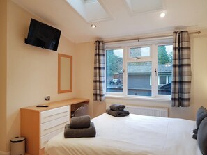 2 chambres, Wi-Fi gratuit, draps fournis