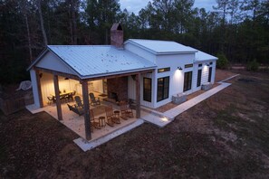 Exterior - Secluded cottage nestled in the Homochitto National Forest. Fireplace & pond. (Crosby)