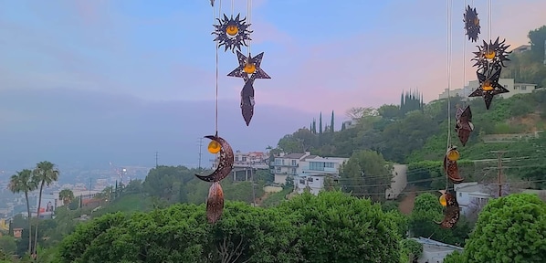 A residential area with houses and trees. - West Hollywood, Hollywood Hills, Sunset Strip House with Beautiful Views (Beverly Hills)