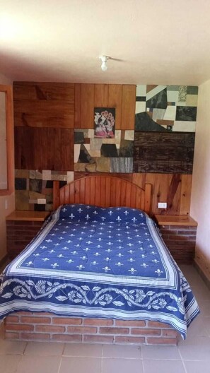 Individually furnished, free WiFi, bed sheets - Hotel Chais (Valle de Bravo)