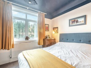 4 bedrooms, free WiFi, bed sheets