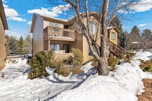 Exterior - Cozy Retreat in Pines Mins/Downtown! (Flagstaff)