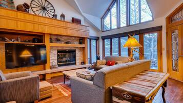 TV, fireplace, DVD player