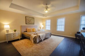 5 sovrum, strykjärn/strykbräda, gratis wi-fi och sängkläder