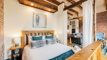 熨斗/熨衣板、旅行婴儿床、免费 WiFi、床单