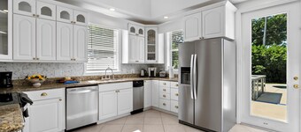 Spacious 5-Bedroom 3.5-Baths St. Pete Beach House with Pool 4mins from Beach!