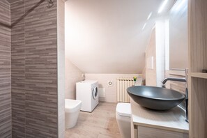Dusche, Bidet