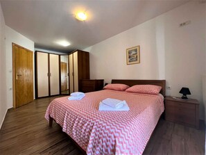 2 makuuhuonetta, Wi-Fi