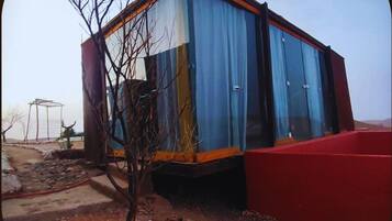 Deluxe Triple Room | 2 bedrooms, premium bedding, down comforters, individually furnished