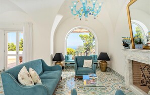 TV, fireplace - Lovely home in Anacapri (Anacapri)