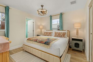 2 Schlafzimmer, Bügeleisen/Bügelbrett, WLAN, Bettwäsche