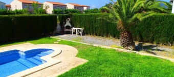 Wonderful private villa with WIFI, A/C, private pool, TV, terrace, pets allowed and panoramic view