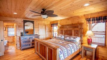 7 bedrooms, WiFi, bed sheets