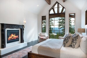 4 bedrooms, iron/ironing board, free WiFi, bed sheets - Stay Montana | Lion Mountain Luxury Escape (Whitefish)
