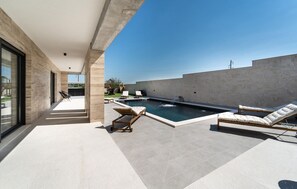 Et oppvarmet basseng