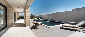 Gorgeous home in Miranje Donje