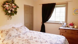 3 Schlafzimmer, Zimmersafe, Schreibtisch, Bügeleisen/Bügelbrett
