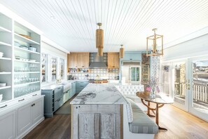 Fridge, microwave, oven, stovetop - Luxury oceanfront 5 bedroom, 5.5 bath private dock overlooking Mothers Beach! (Kennebunk)