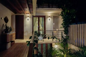 Exterior - Luxury 5BR House W Jacuzzi & Pool (Cartagena)