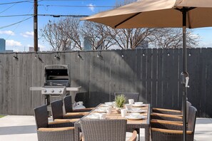 Outdoor dining