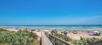 La Mirage Condo 112 Beachfront Resort Condominiums with Private Boardwalk