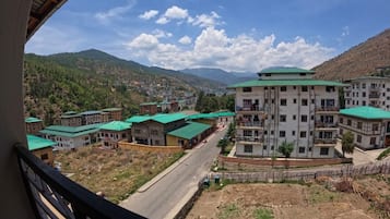 Hypo-allergenic bedding, down duvets, Tempur-Pedic beds, free minibar