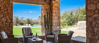 Villa Salentina With Garden And Pool, Santa Cesarea Terme, Italy