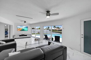 Interior - Casa marina is located in Cape Coral with 4 full bedrooms and 3 bath and pool (Cape Coral)