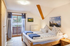 1 quarto, Wi-Fi de cortesia, roupa de cama