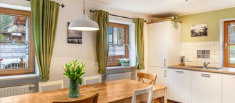 Apartment "Mair - Bergblick" with Mountain View, Shared Terrace & Wi-Fi