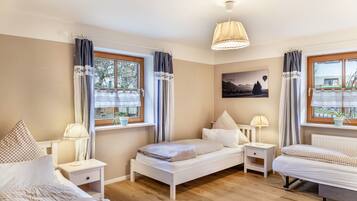 2 chambres, fer et planche Ă repasser, Wi-Fi gratuit, draps fournis