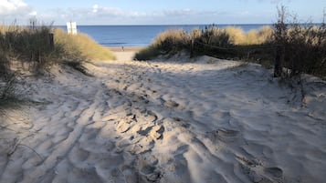 Una playa cerca