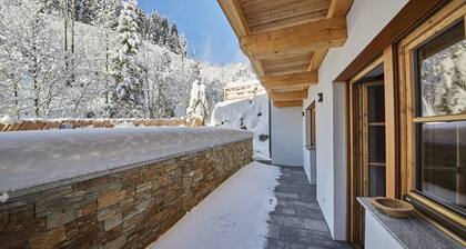 Ferienwohnung "Good Life Top 3" mit Bergblick, privater Terrasse und WLAN