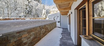 Apartamento vacacional "Good Life Top 3" con vistas a la montaña, terraza privada y Wi-Fi