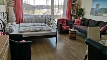1 bedroom, free WiFi, bed sheets