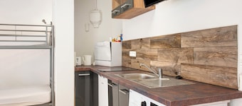 Studio Holiday Apartment "Lilly" with Wi-Fi