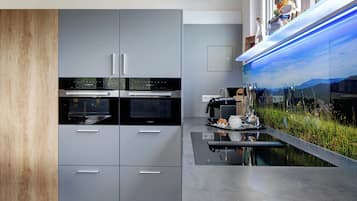 Réfrigérateur, micro-ondes, plaque de cuisson, lave-vaisselle