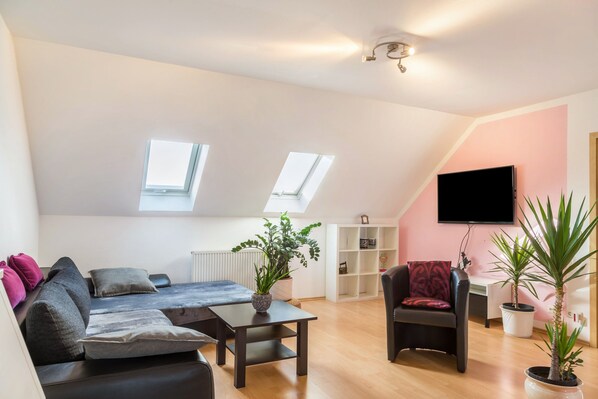 Televisión, consola de videojuegos y reproductor de DVD 