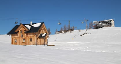 Ferienhaus 'Kleine Winklerhütte' mit Bergblick und privatem Garten